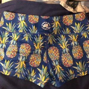 FMFM colorful pineapples🍍